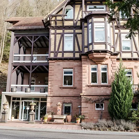 Luise Hotel