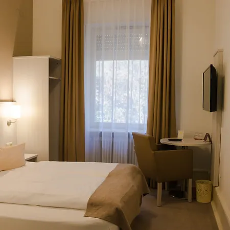 Luise Hotel